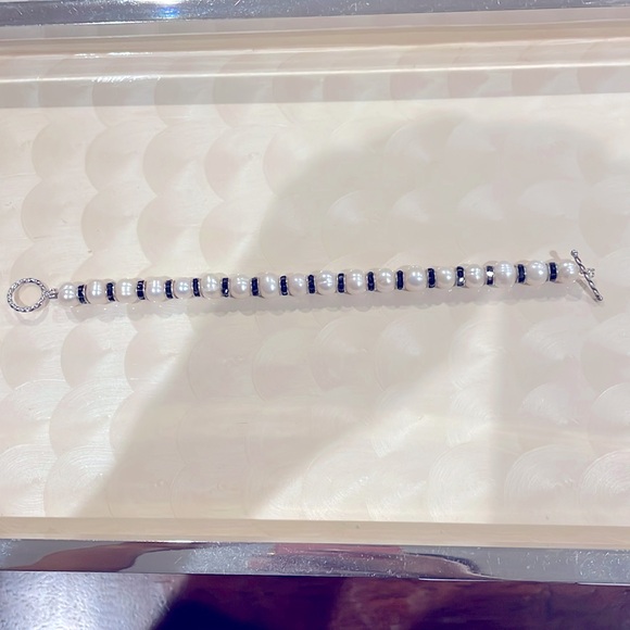 Fresh water pearls and Swarovski crystals bracelet - Picture 1 of 7